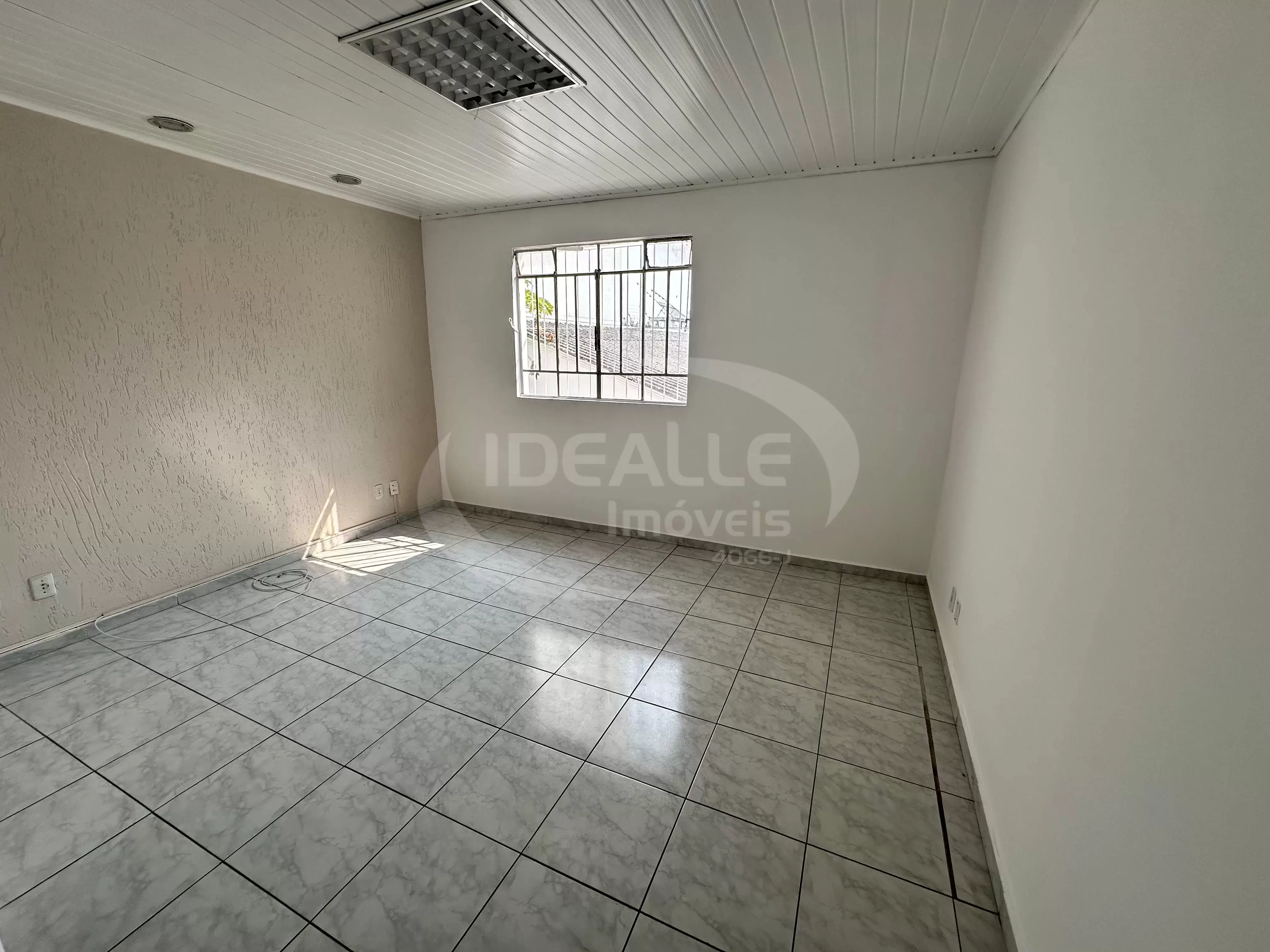 Casa Comercial Seminário