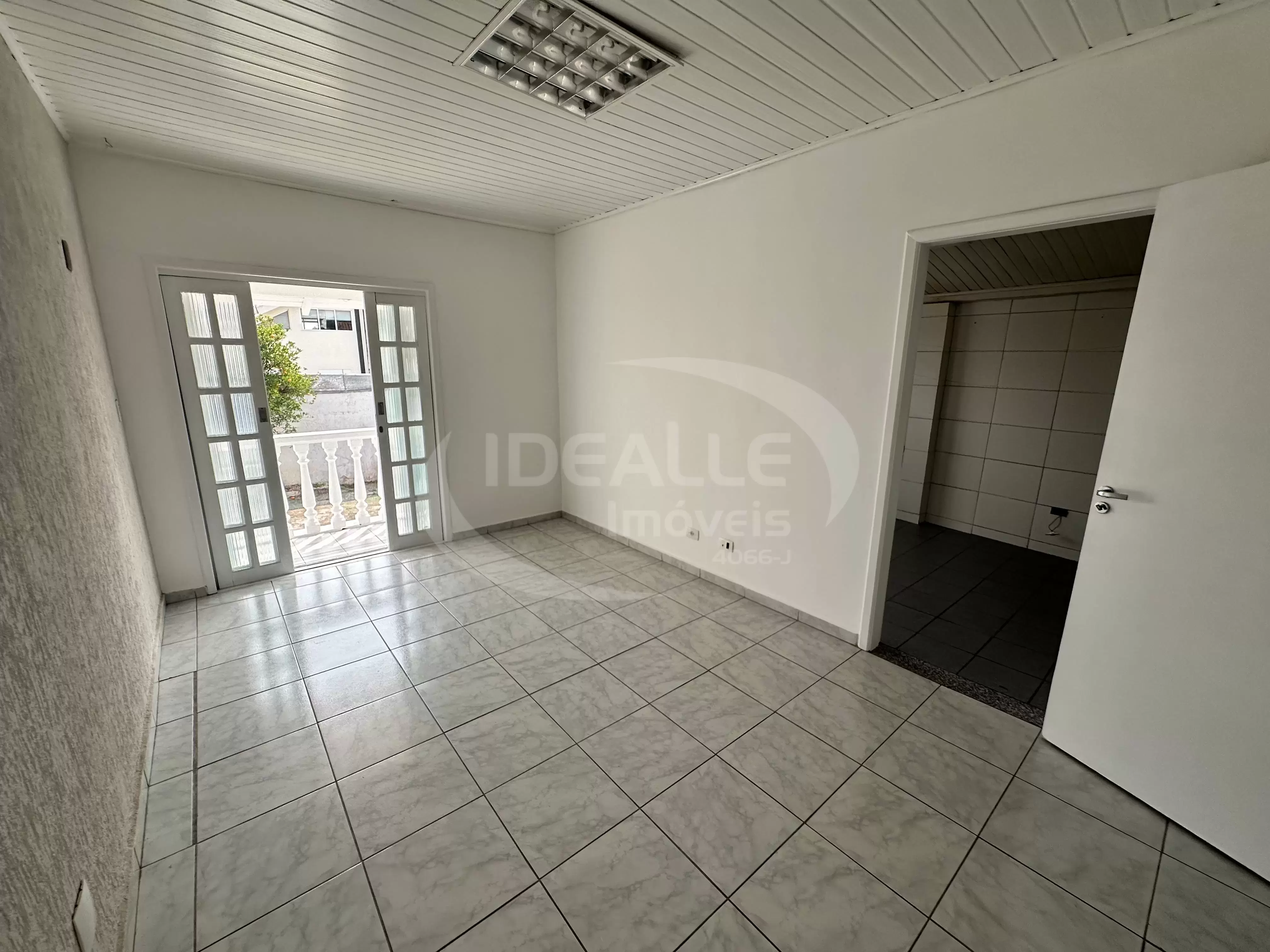 Casa Comercial Seminário