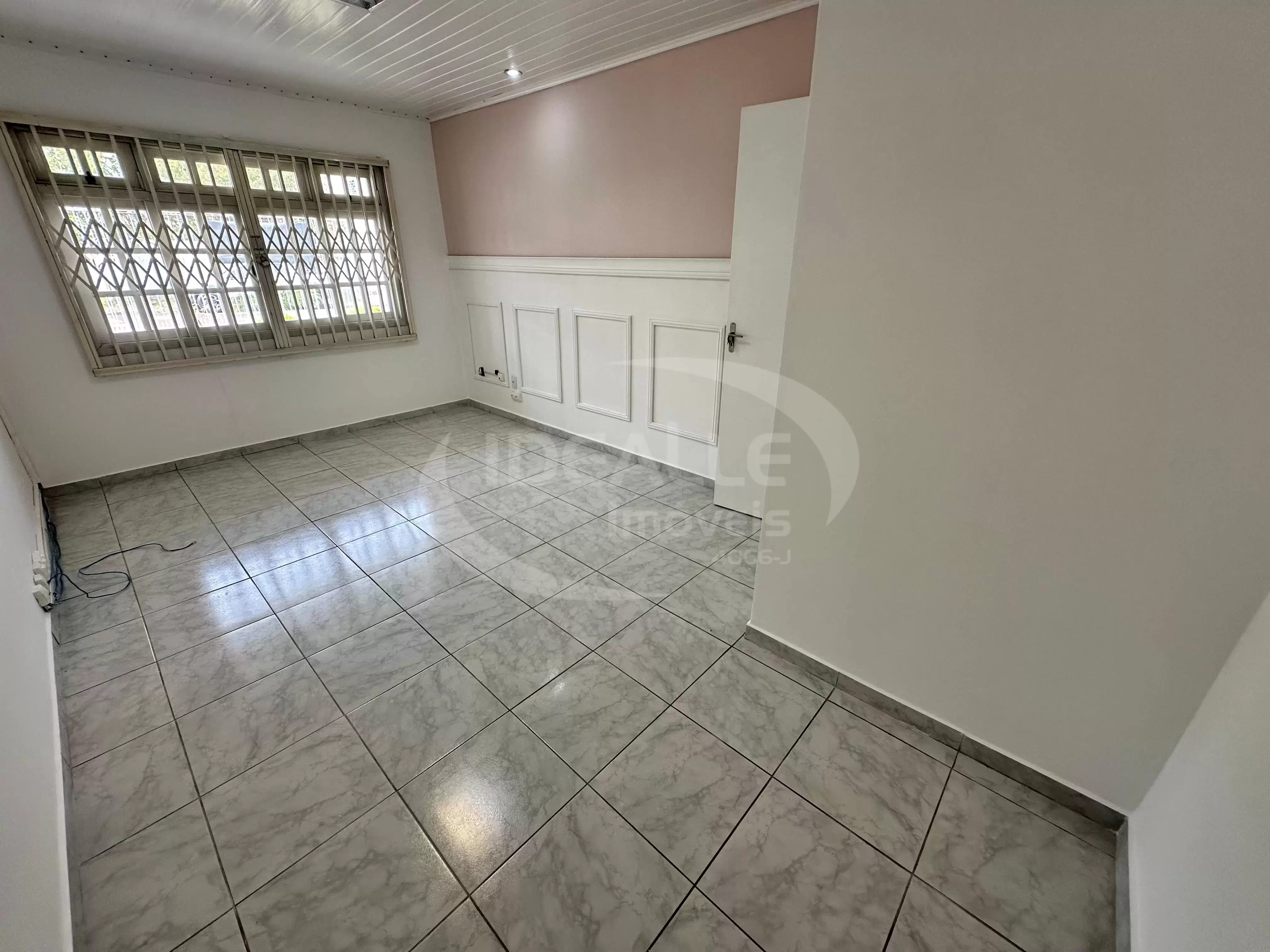 Casa Comercial Seminário