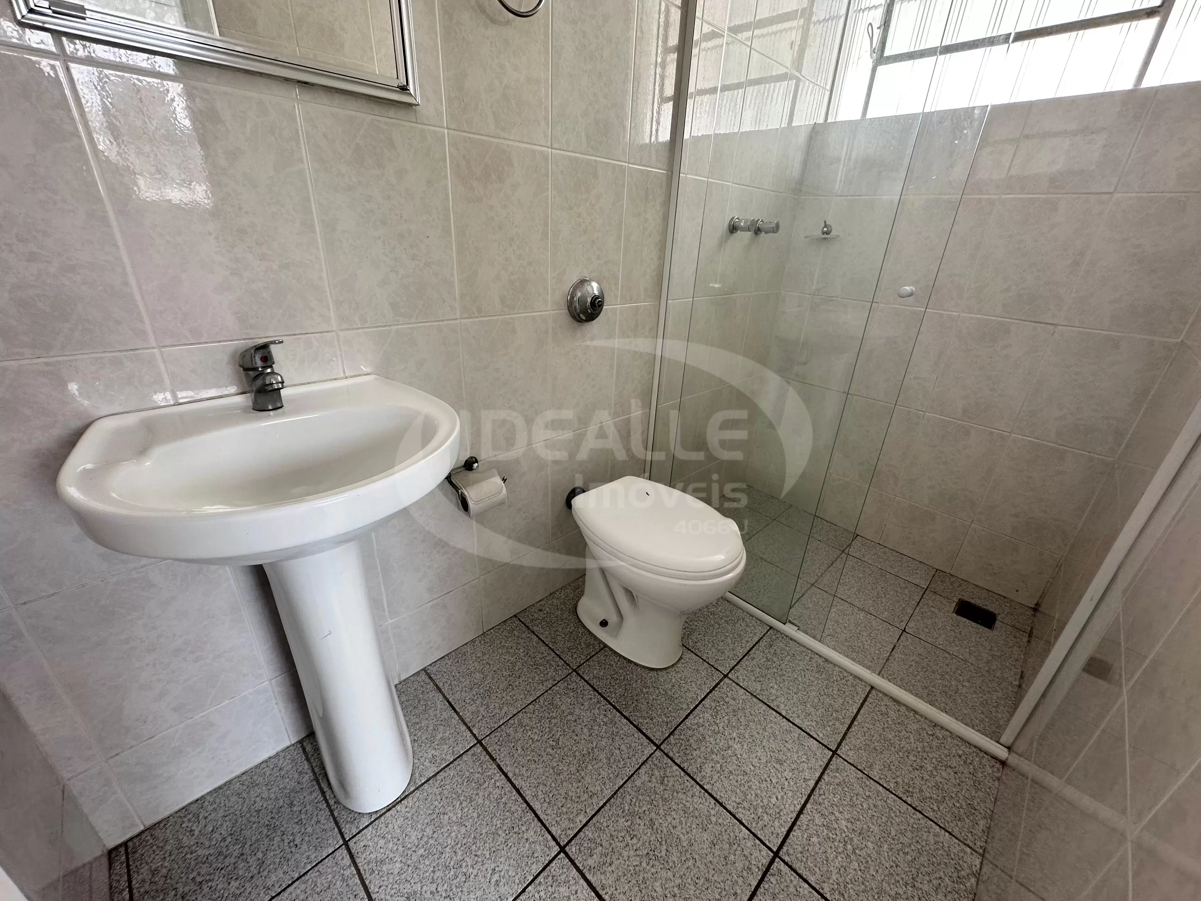 Casa Comercial Seminário