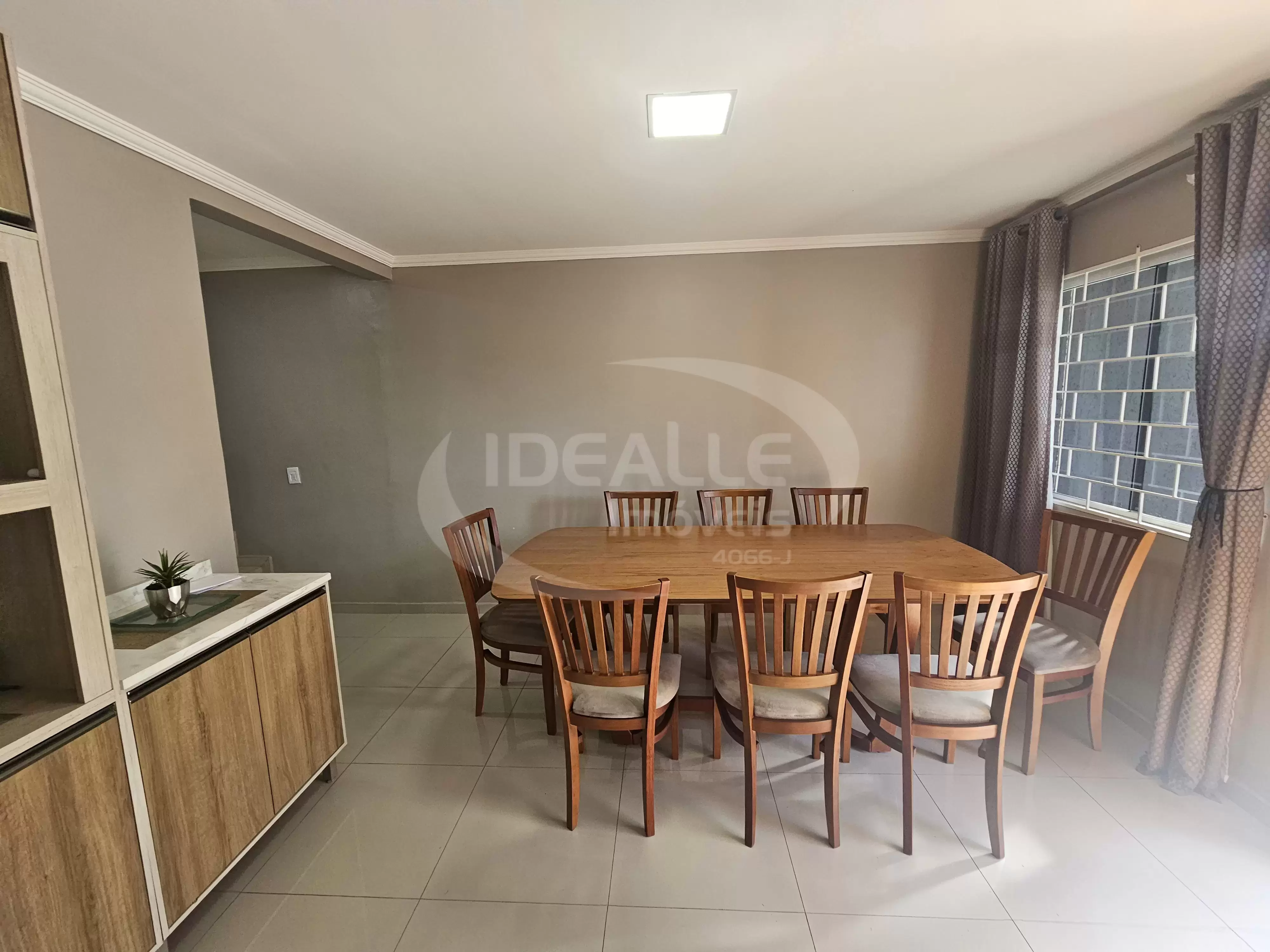 Sobrado em São José dos Pinhais