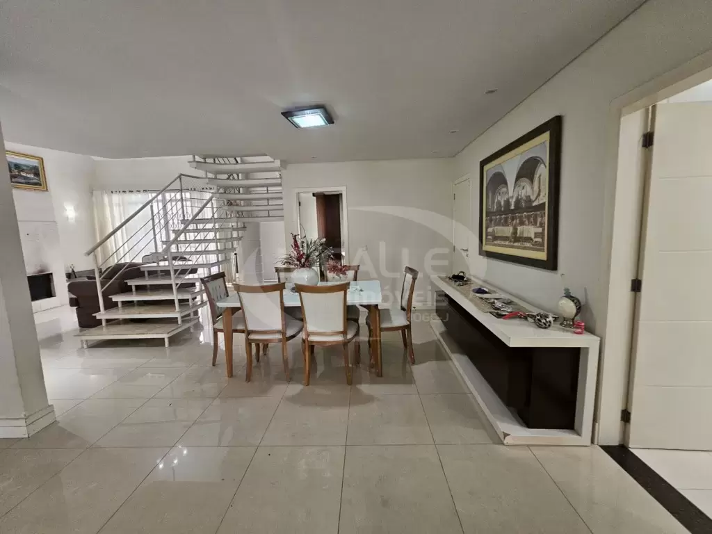 Casa Comercial no Jardim Social