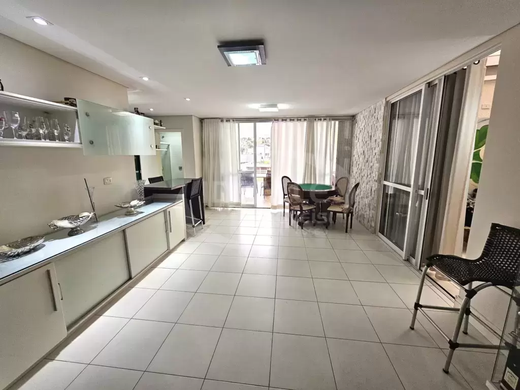 Casa Comercial no Jardim Social