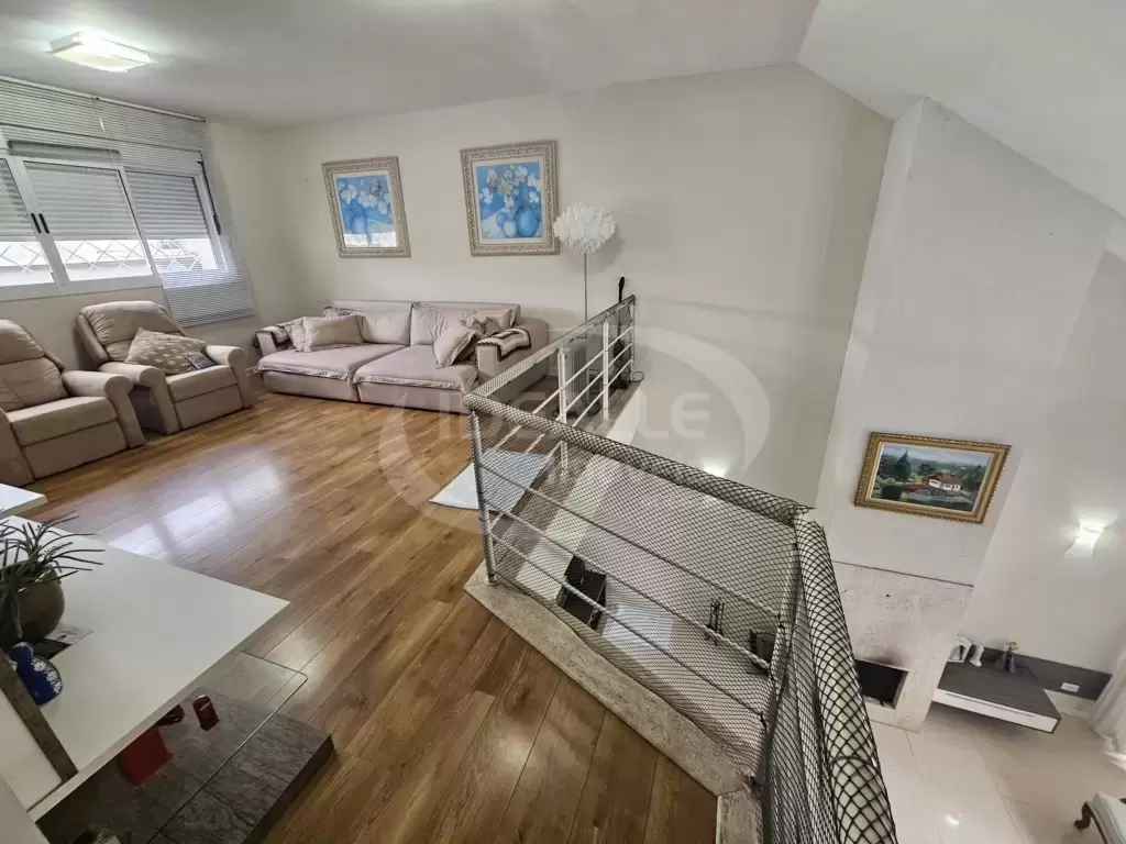 Casa Comercial no Jardim Social