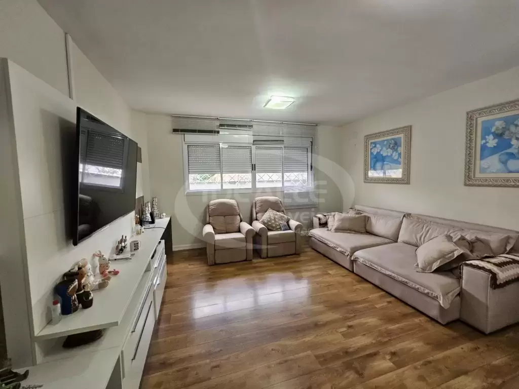 Casa Comercial no Jardim Social