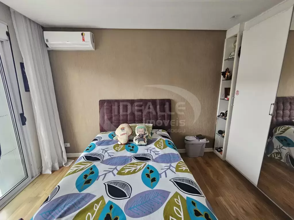 Casa Comercial no Jardim Social