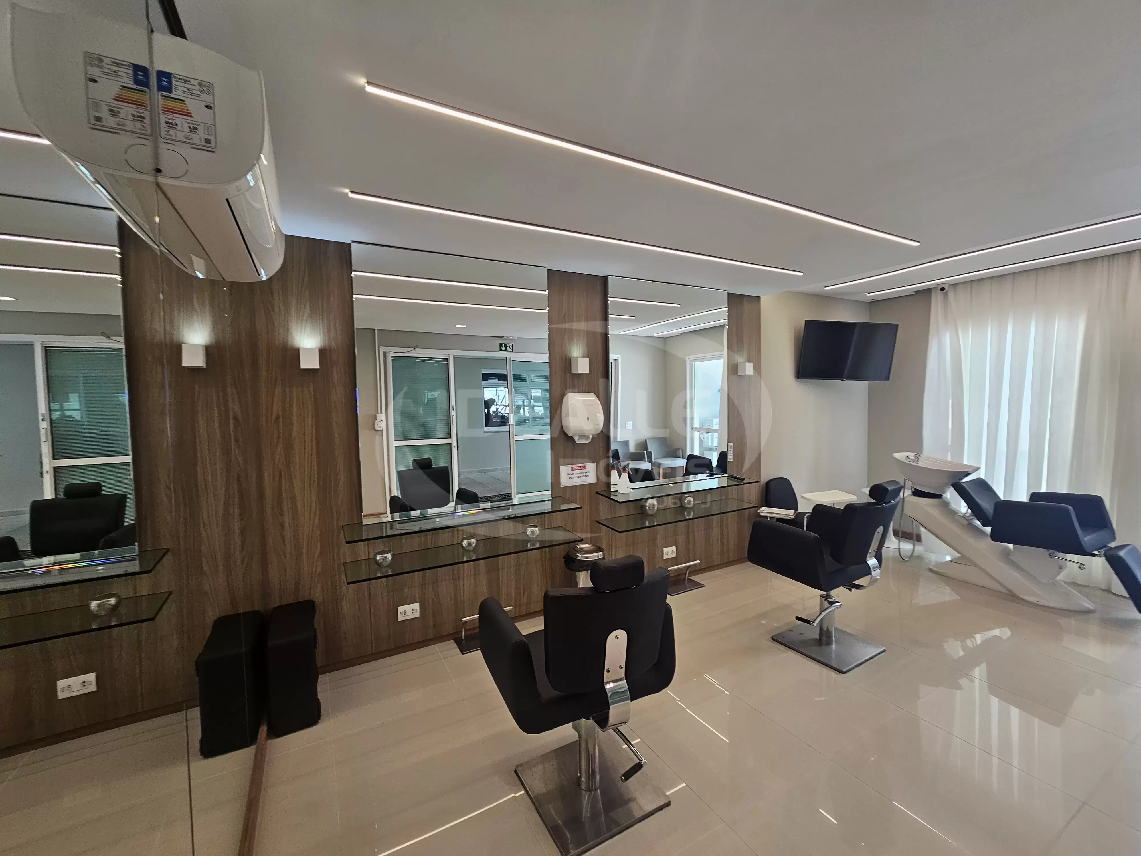 Ed. Elegance Condominium