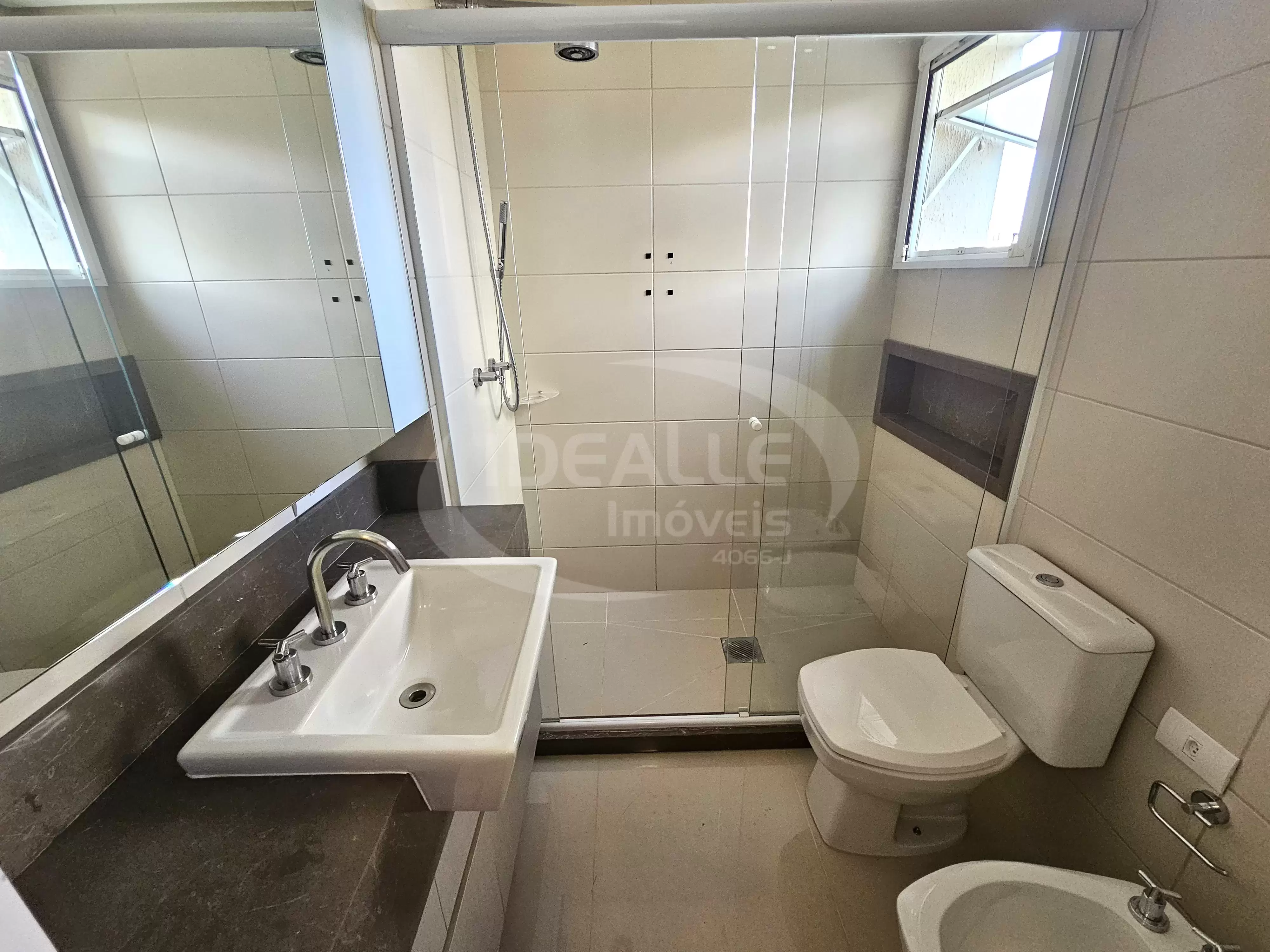 Ed. Elegance Condominium