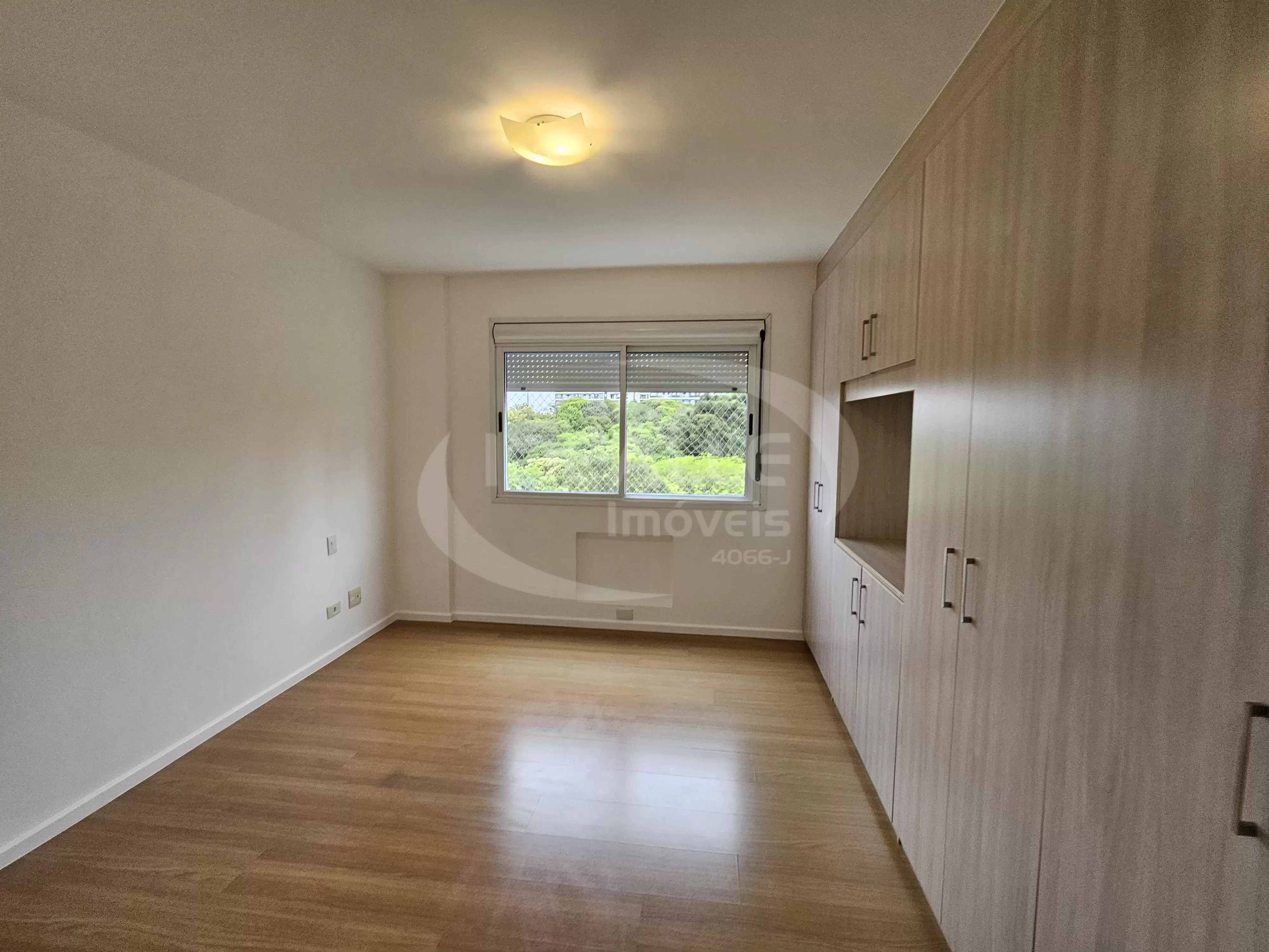 Ed. Breezer Ecoville