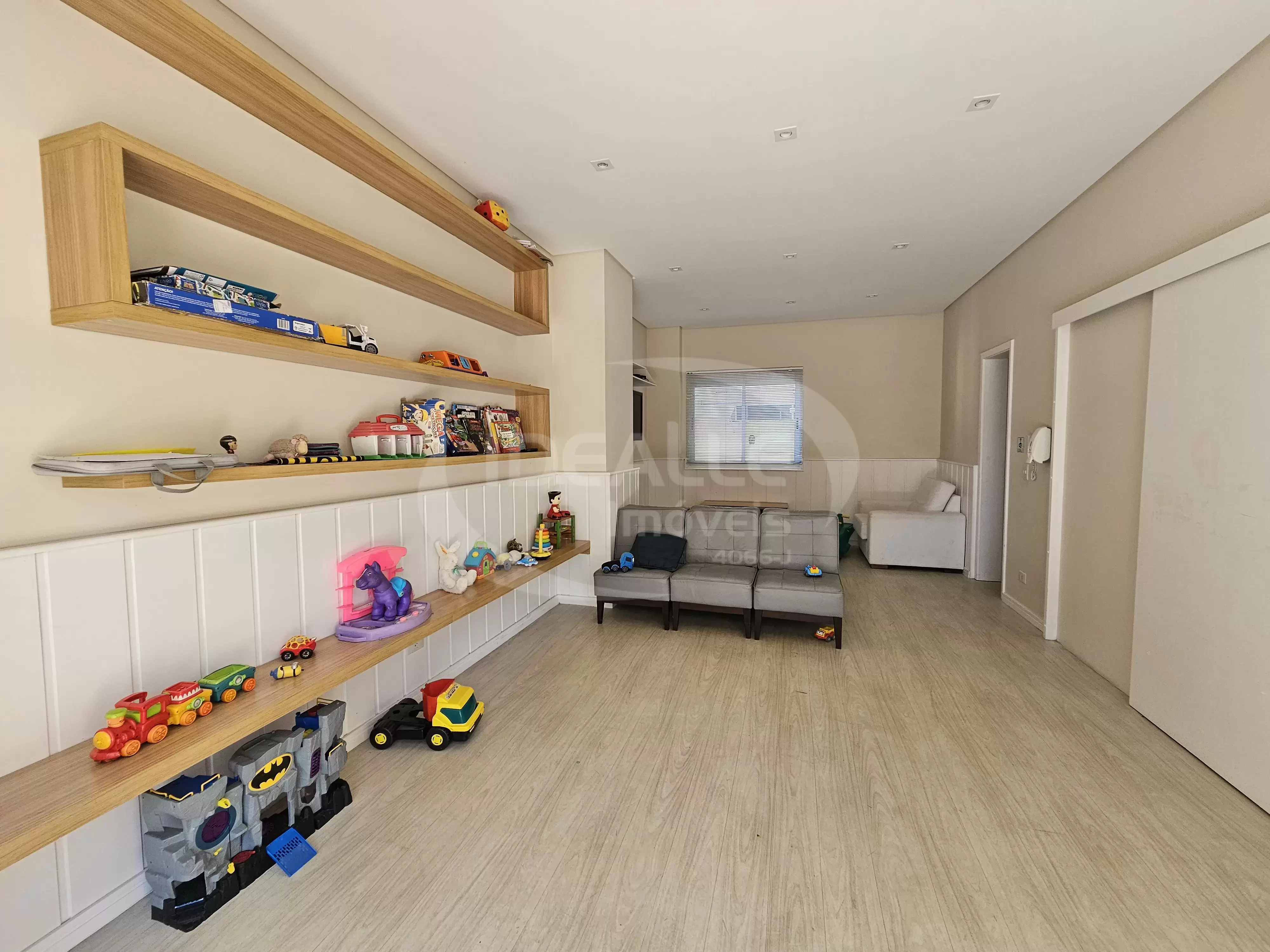 Ed. Breezer Ecoville