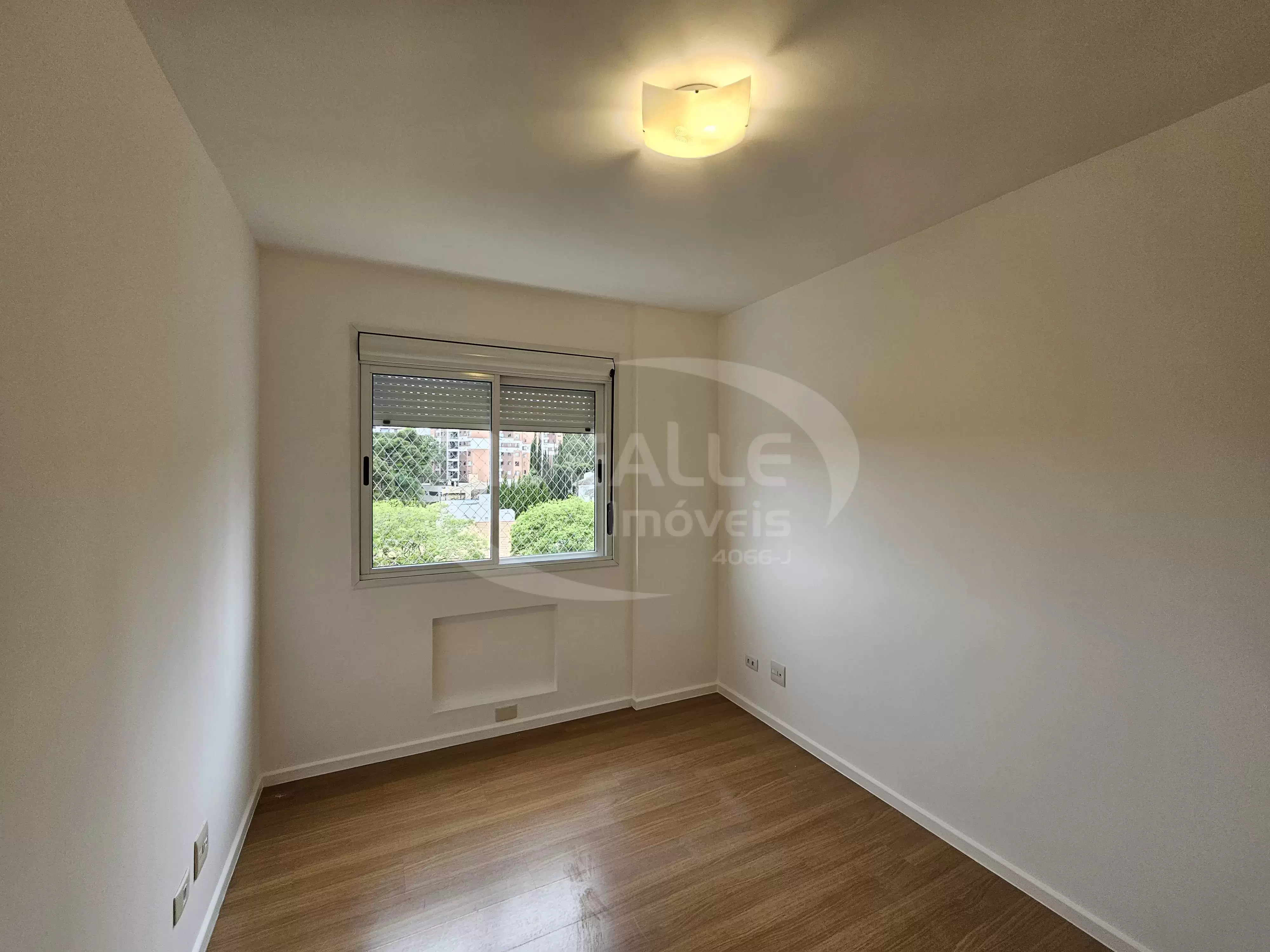 Ed. Breezer Ecoville