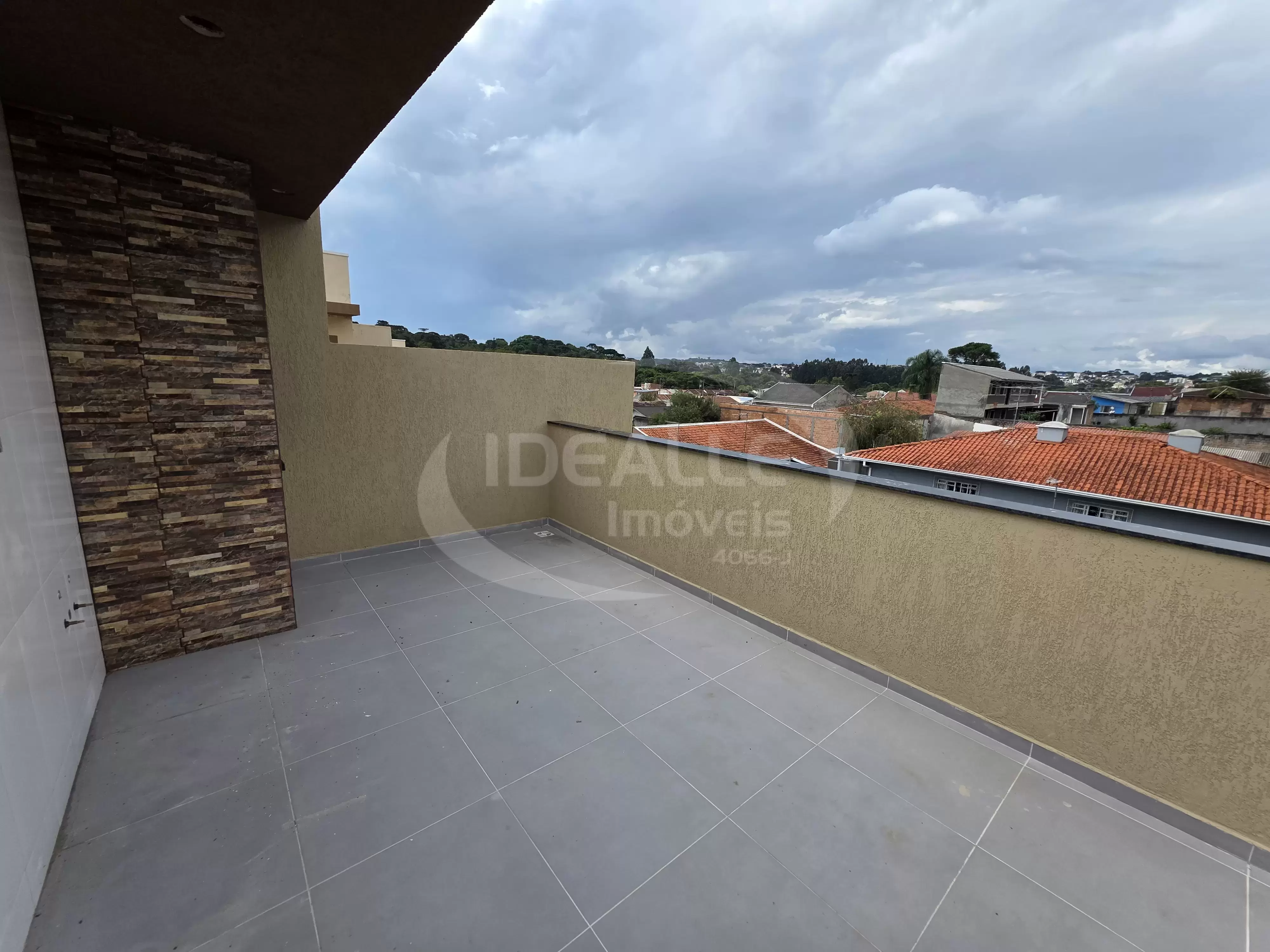 Sobrado no Santa Candida