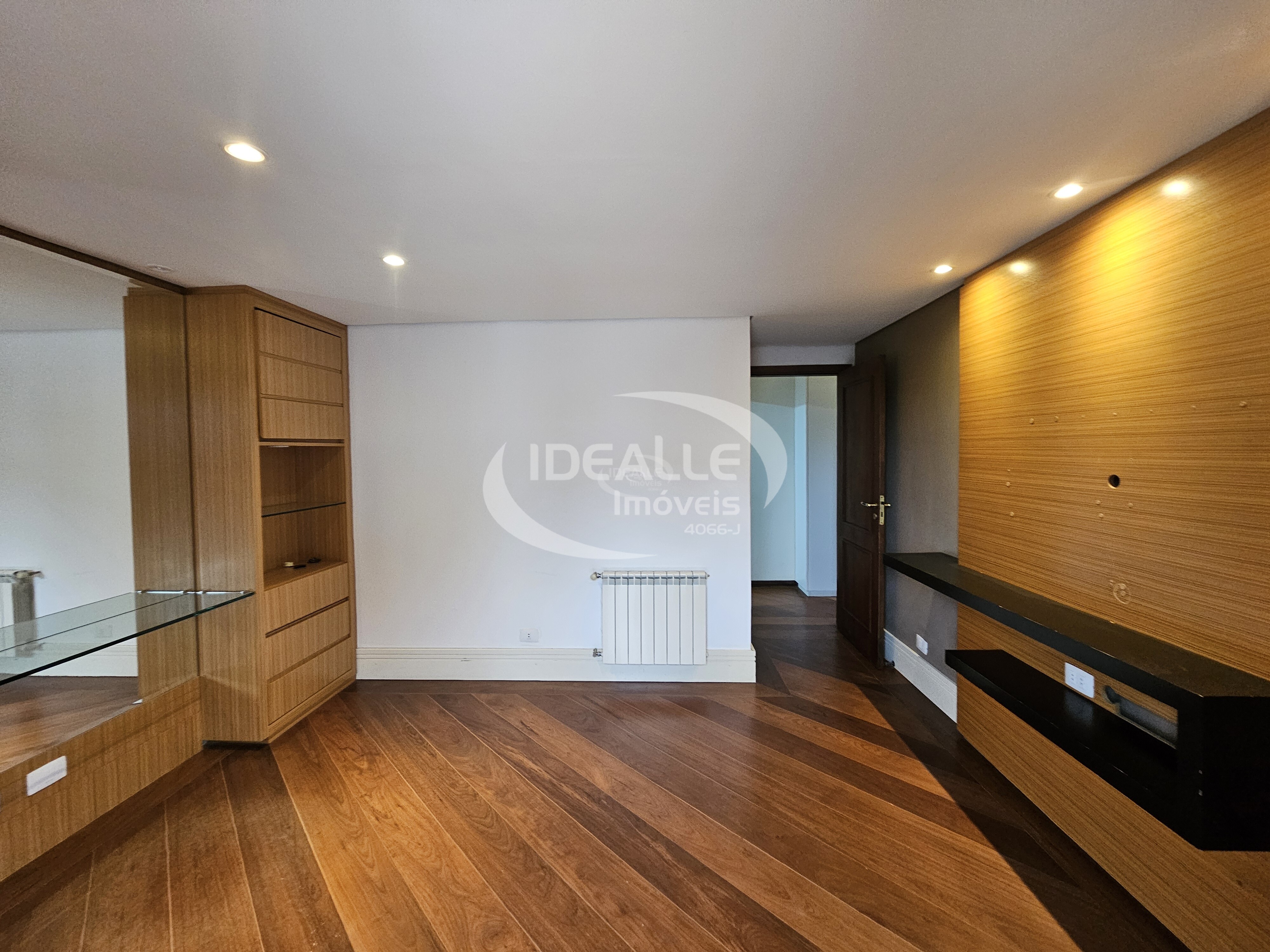 COND. MONTMARTRE RESIDENCIAIS