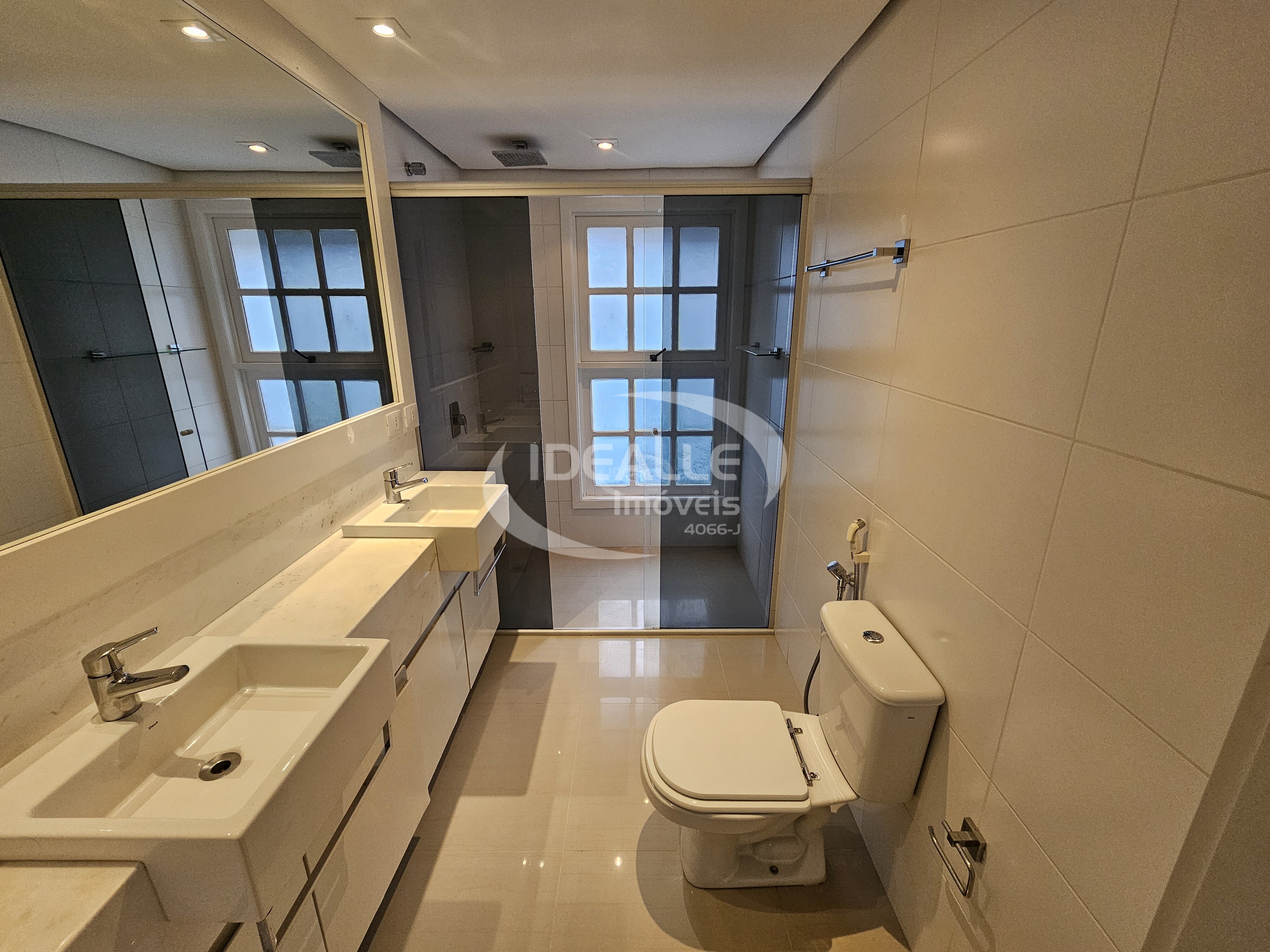 COND. MONTMARTRE RESIDENCIAIS