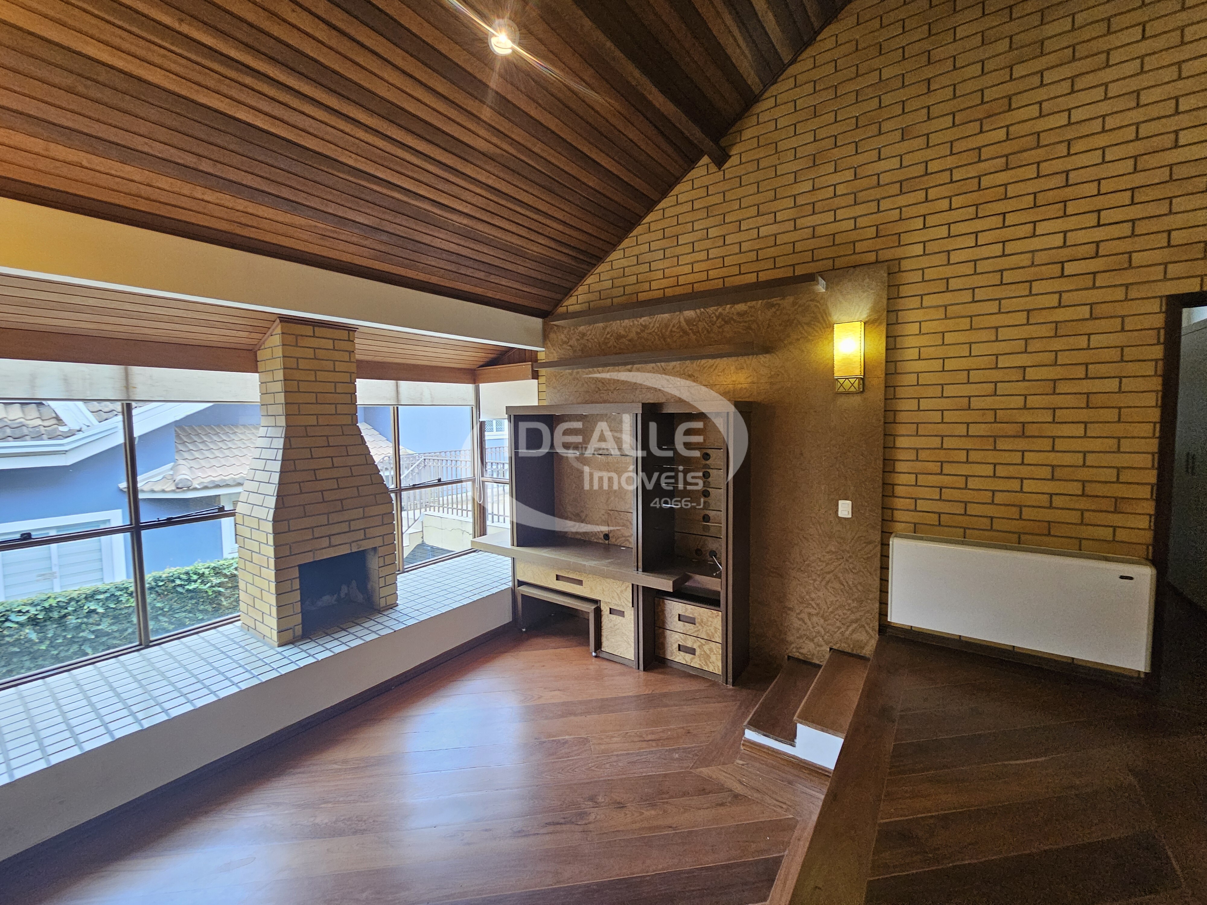 COND. MONTMARTRE RESIDENCIAIS